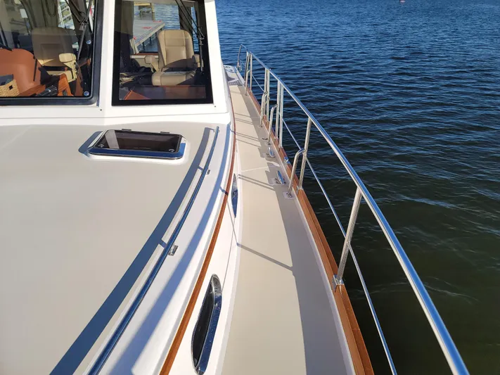 Tealaweigh Yacht Photos Pics 