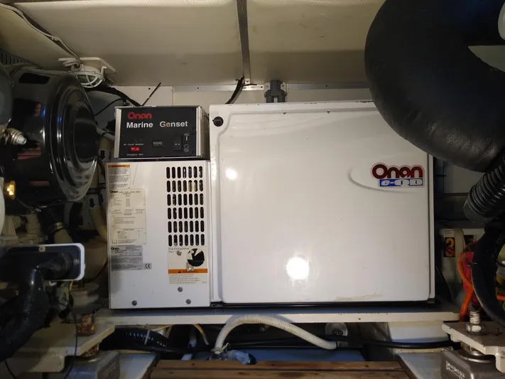 Tealaweigh Yacht Photos Pics 