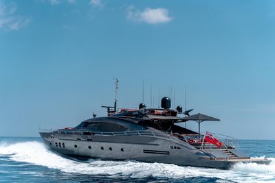 Yacht