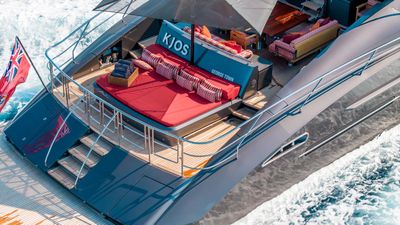 Yacht