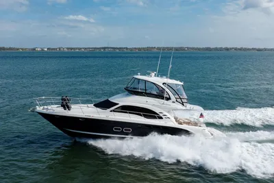 Sea Ray 52 Sedan Bridge
