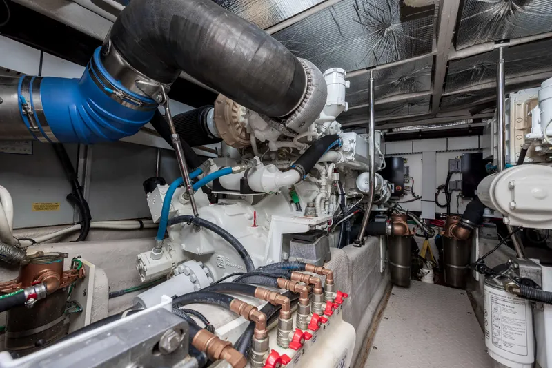 Beautiful Blue Yacht Photos Pics 