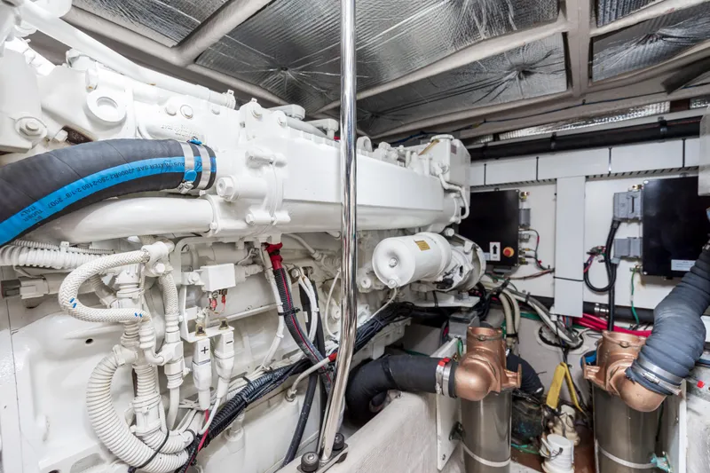 Beautiful Blue Yacht Photos Pics 