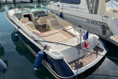 Chris-Craft Corsair 28