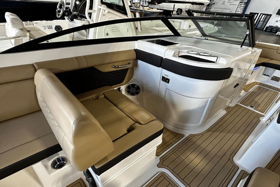 2019 Sea Ray 290SDX-OB