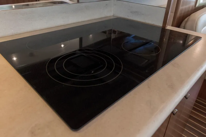 Refuge Yacht Photos Pics 2007 68 Hatteras 68 Enclosed Bridge REFUGE Galley