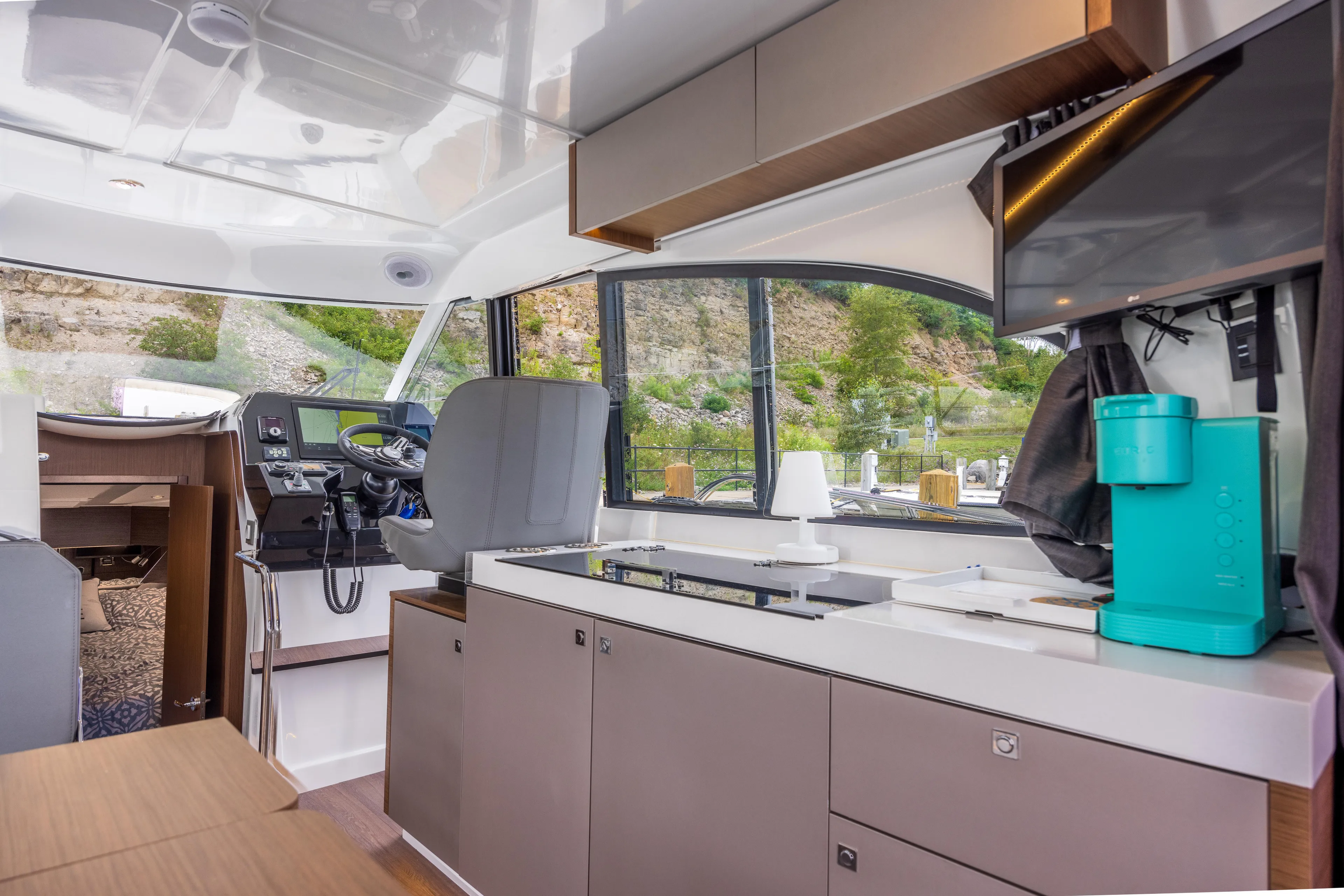 Lac D Azur Yacht Photos Pics 