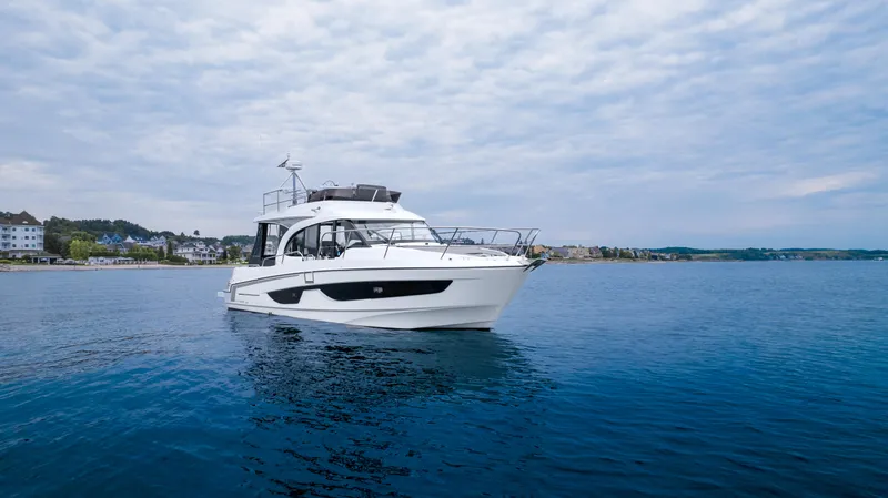 Lac D Azur Yacht Photos Pics 