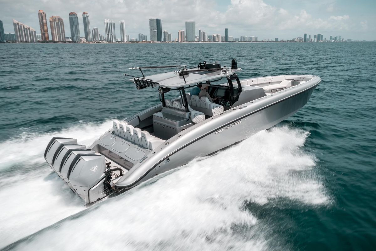2022 Midnight Express 43 