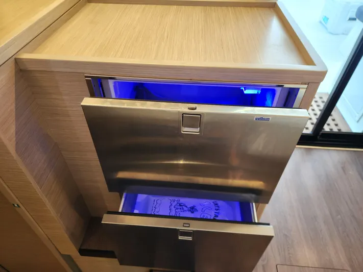 Southern Isle Yacht Photos Pics Interior of Lagoon 46 yacht with modern drawers, 2024 model.