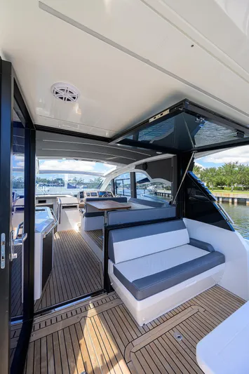 Field Office Yacht Photos Pics 2021 Galeon - Aft Deck