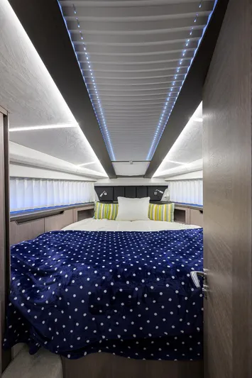 Field Office Yacht Photos Pics 2021 Galeon - Forward Cabin