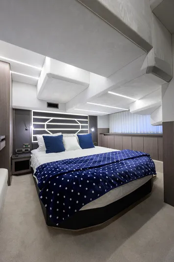 Field Office Yacht Photos Pics 2021 Galeon - Master Stateroom