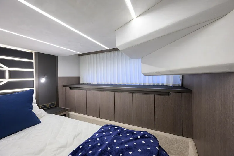 Field Office Yacht Photos Pics 2021 Galeon - Master Stateroom