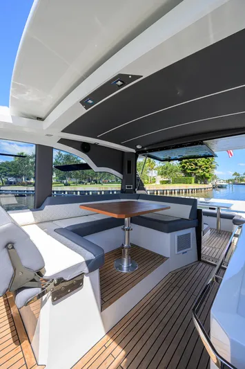 Field Office Yacht Photos Pics 2021 Galeon - Outdoor galley/lounge