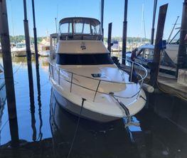 Sea Ray 420 Aft Cabin