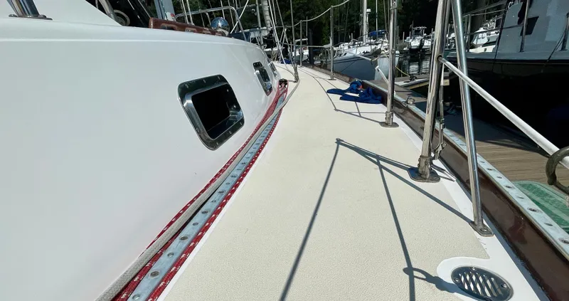 Rendezvous Yacht Photos Pics 