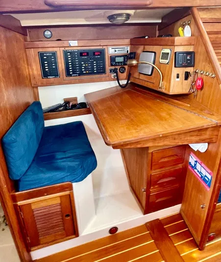 Rendezvous Yacht Photos Pics 