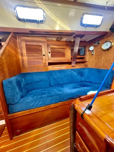 Rendezvous Yacht Photos Pics 