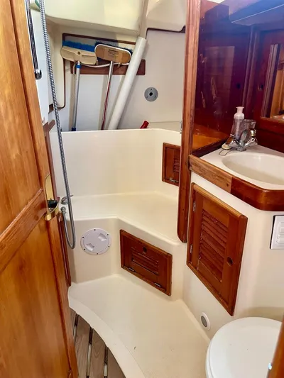 Rendezvous Yacht Photos Pics 