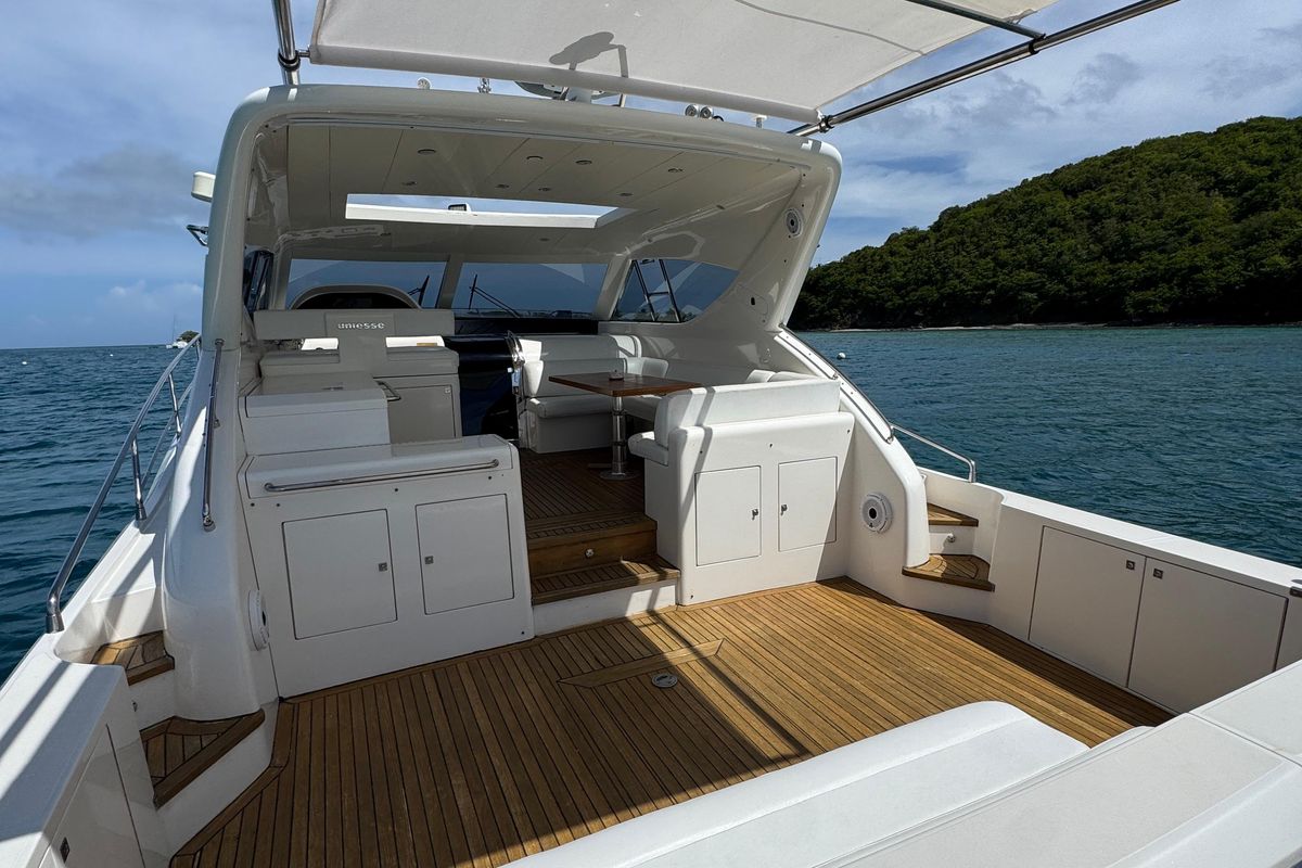2013 Uniesse 49 