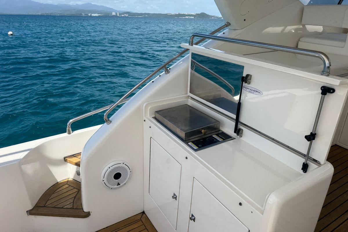 2013 Uniesse 49 