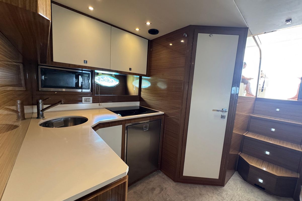 2013 Uniesse 49 