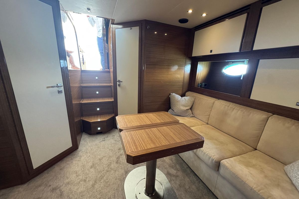 2013 Uniesse 49 