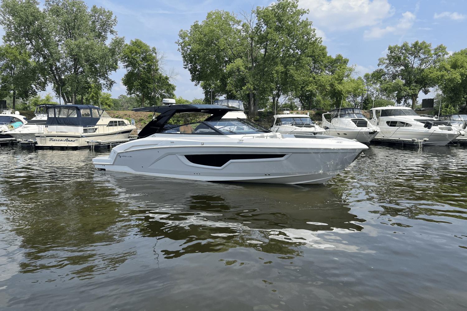 cruiser yacht 34 gls