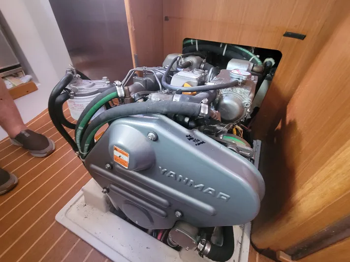 Freedom Yacht Photos Pics 