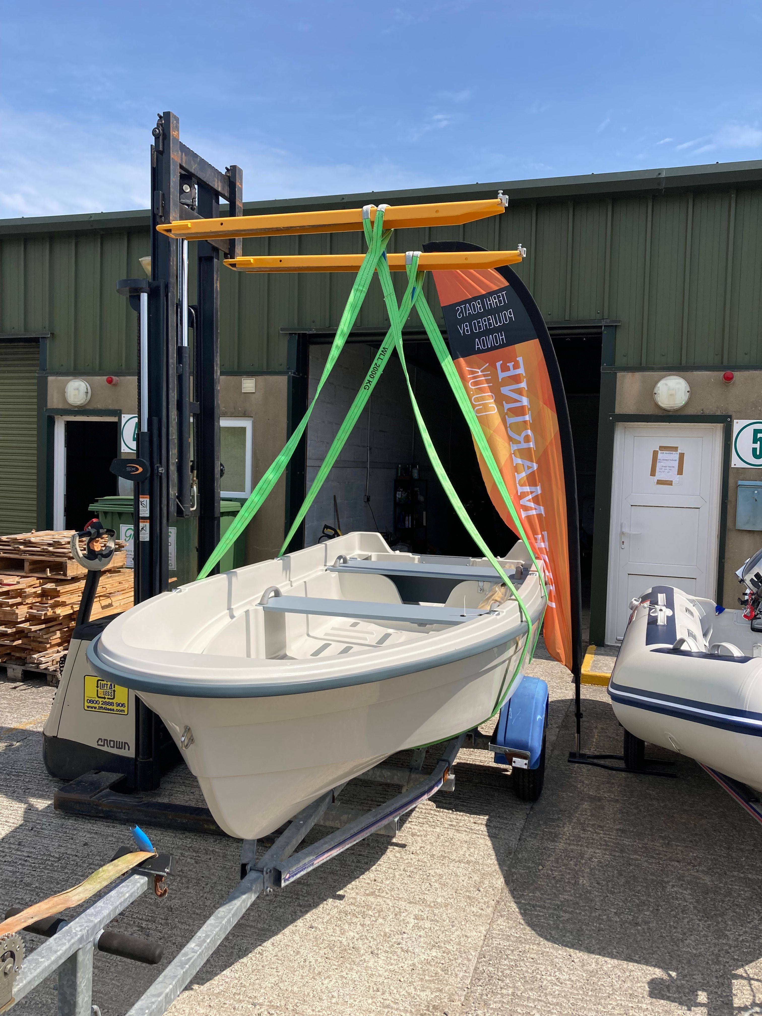 2026 Terhi Terhi 400 boat only