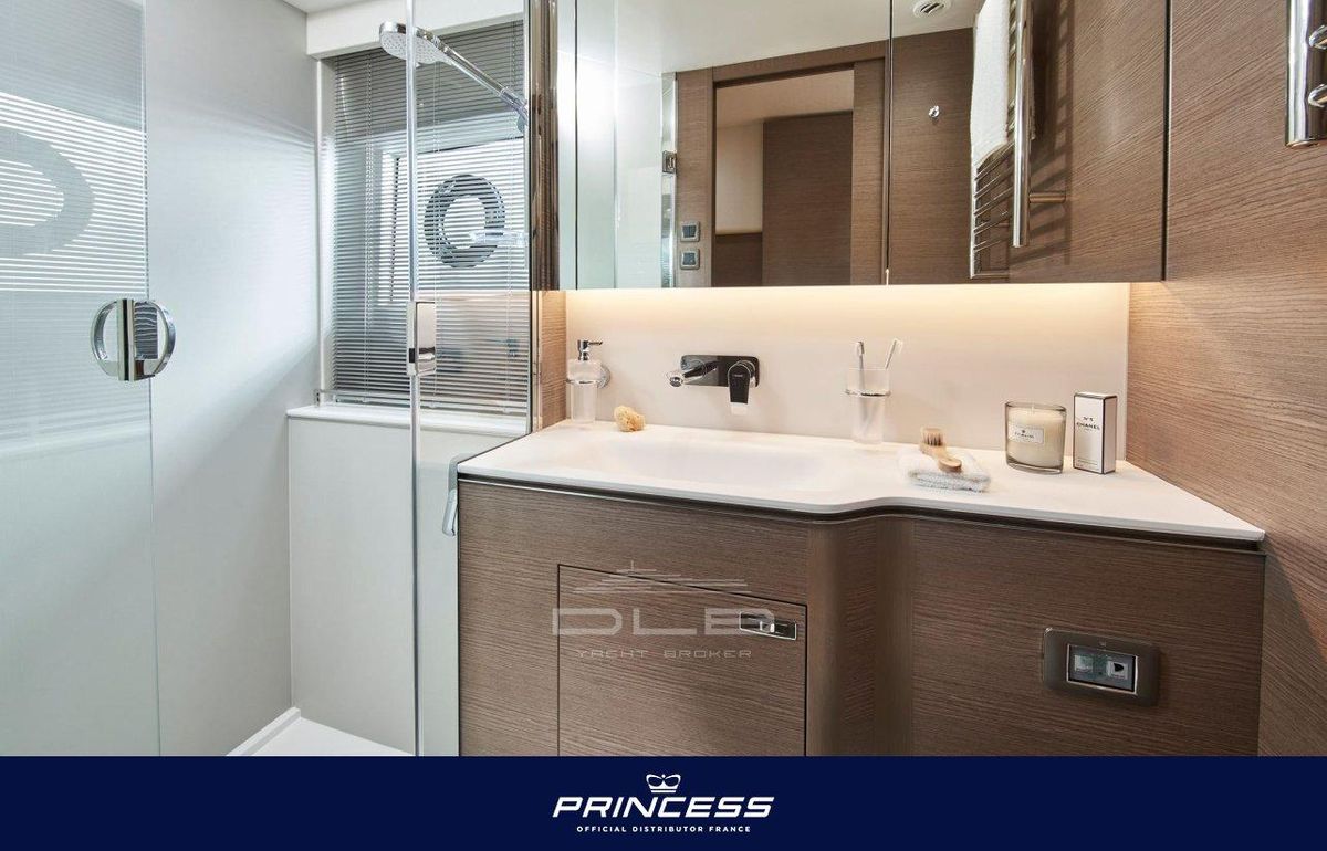 2024 Princess 58 