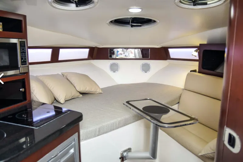 $86,218 Off Msrp !!! Yacht Photos Pics 