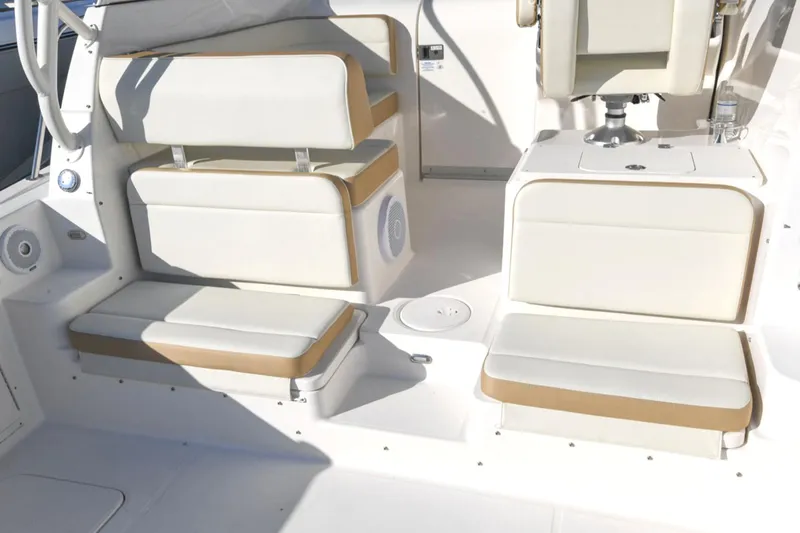 $86,218 Off Msrp !!! Yacht Photos Pics 