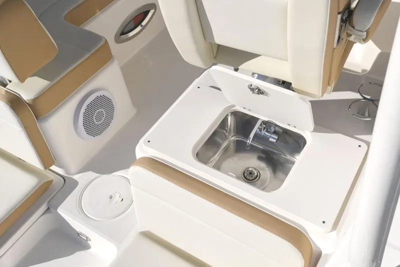 $86,218 Off Msrp !!! Yacht Photos Pics 