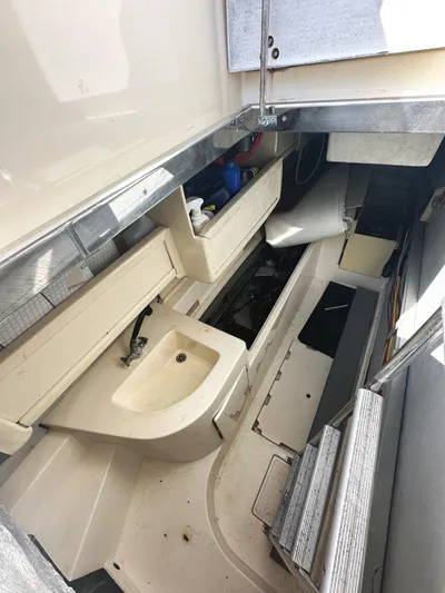 Miss Mazie Yacht Photos Pics 