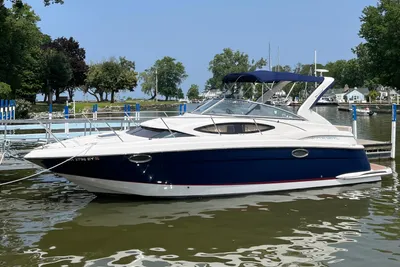 Regal 3060 Express Cruiser