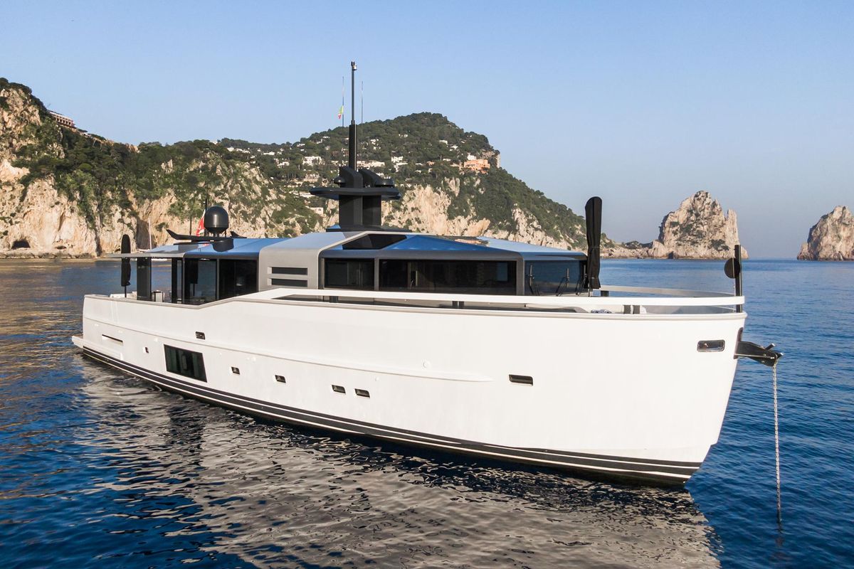 2019 Arcadia Yachts 85 