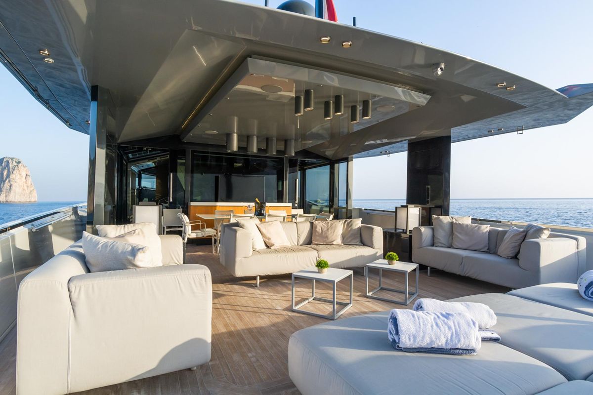 2019 Arcadia Yachts 85 