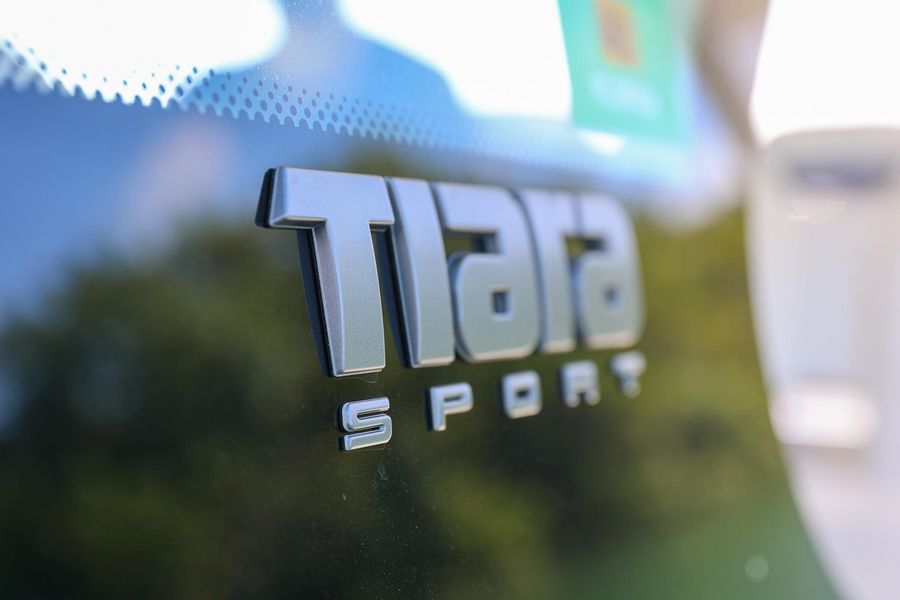 2021 Tiara Sport 34 LS