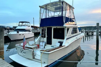 Chris-Craft 392 Commander