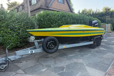 2012 Cyclone speedboat