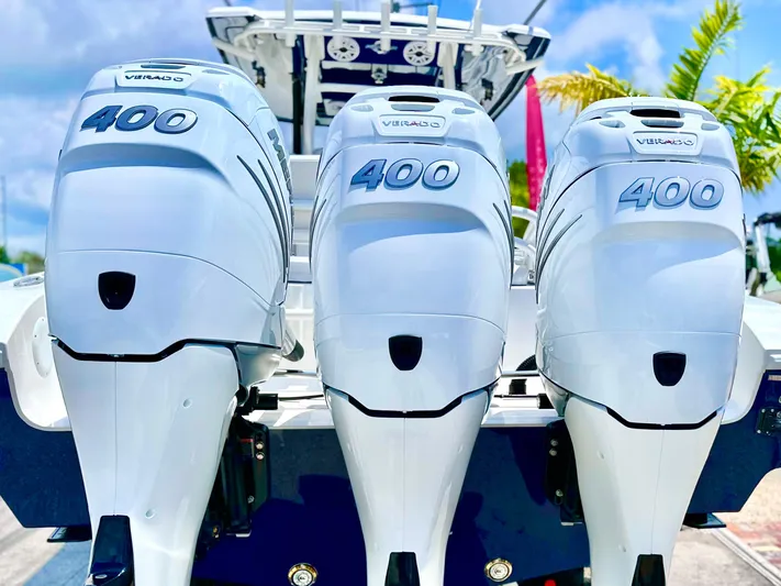 Fountain 38 Cc Yacht Photos Pics 