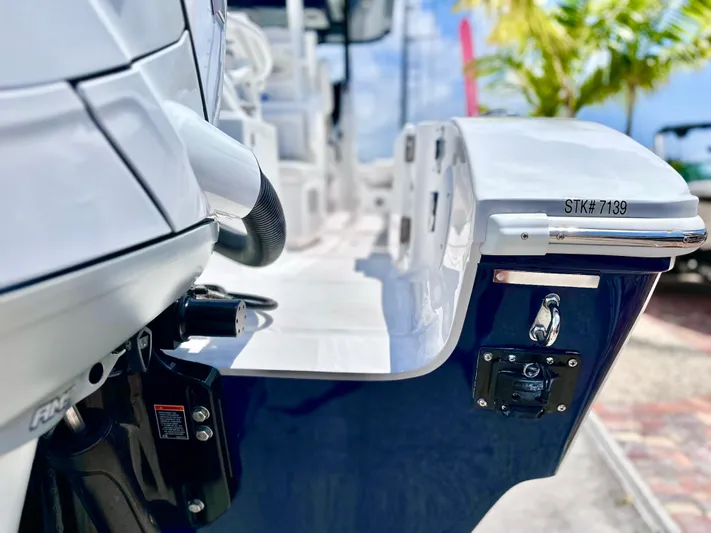 Fountain 38 Cc Yacht Photos Pics 