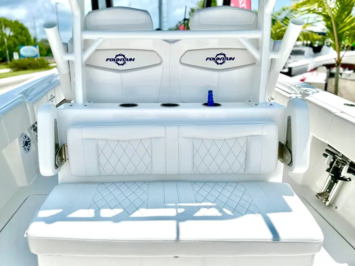 Fountain 38 Cc Yacht Photos Pics 