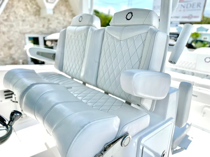 Fountain 38 Cc Yacht Photos Pics 