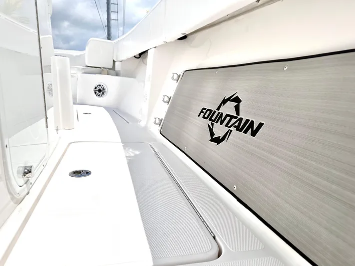 Fountain 38 Cc Yacht Photos Pics 