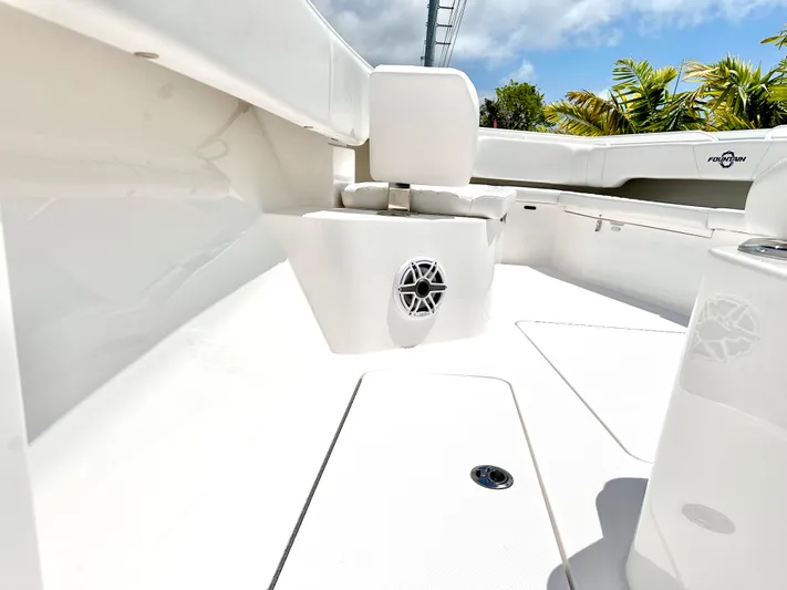 Fountain 38 Cc Yacht Photos Pics 