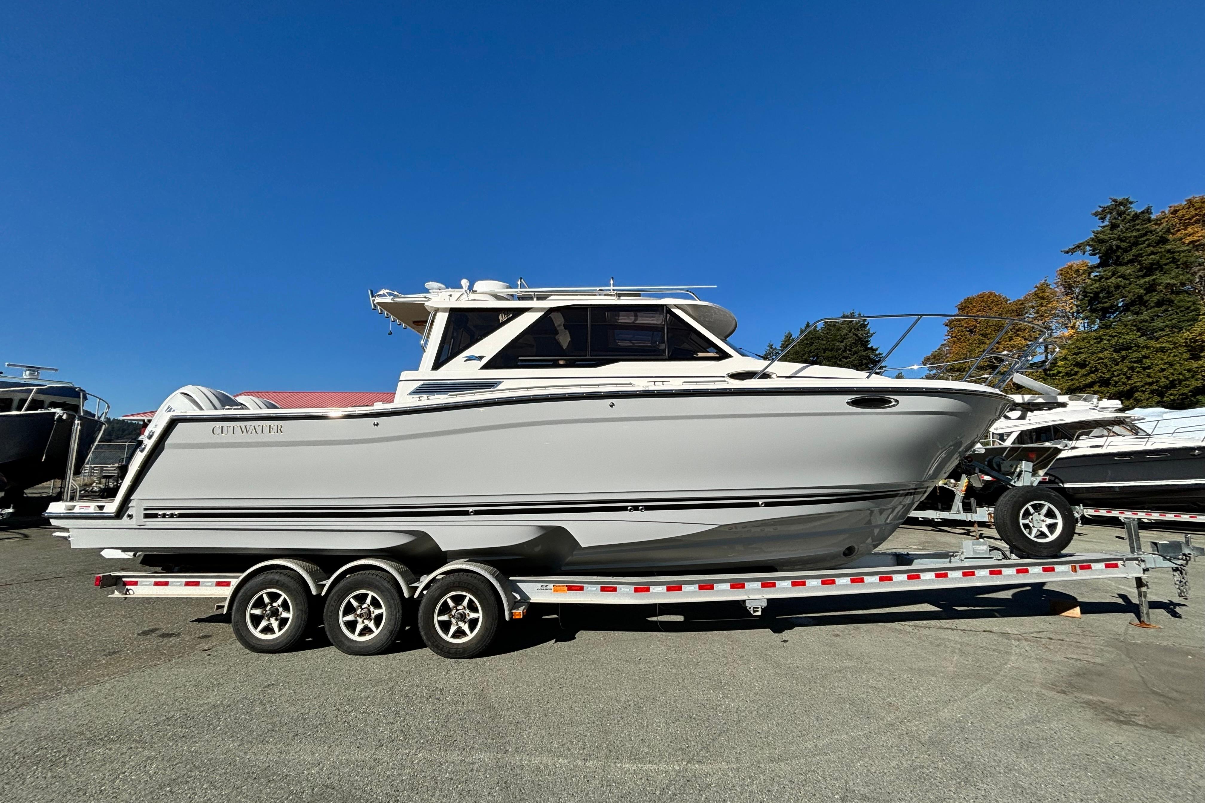 Cutwater C-288 Coupe