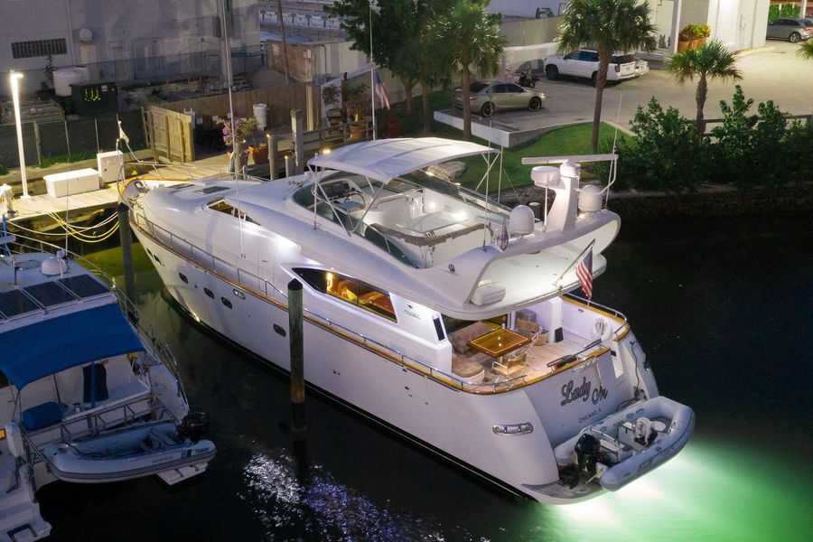 1997 Maiora FIPA 70' Flybridge